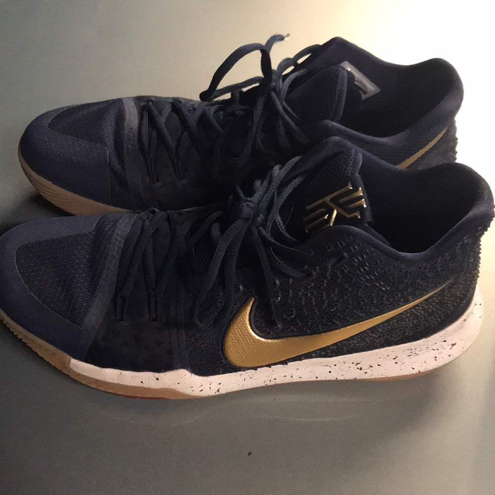 KYRIE 3